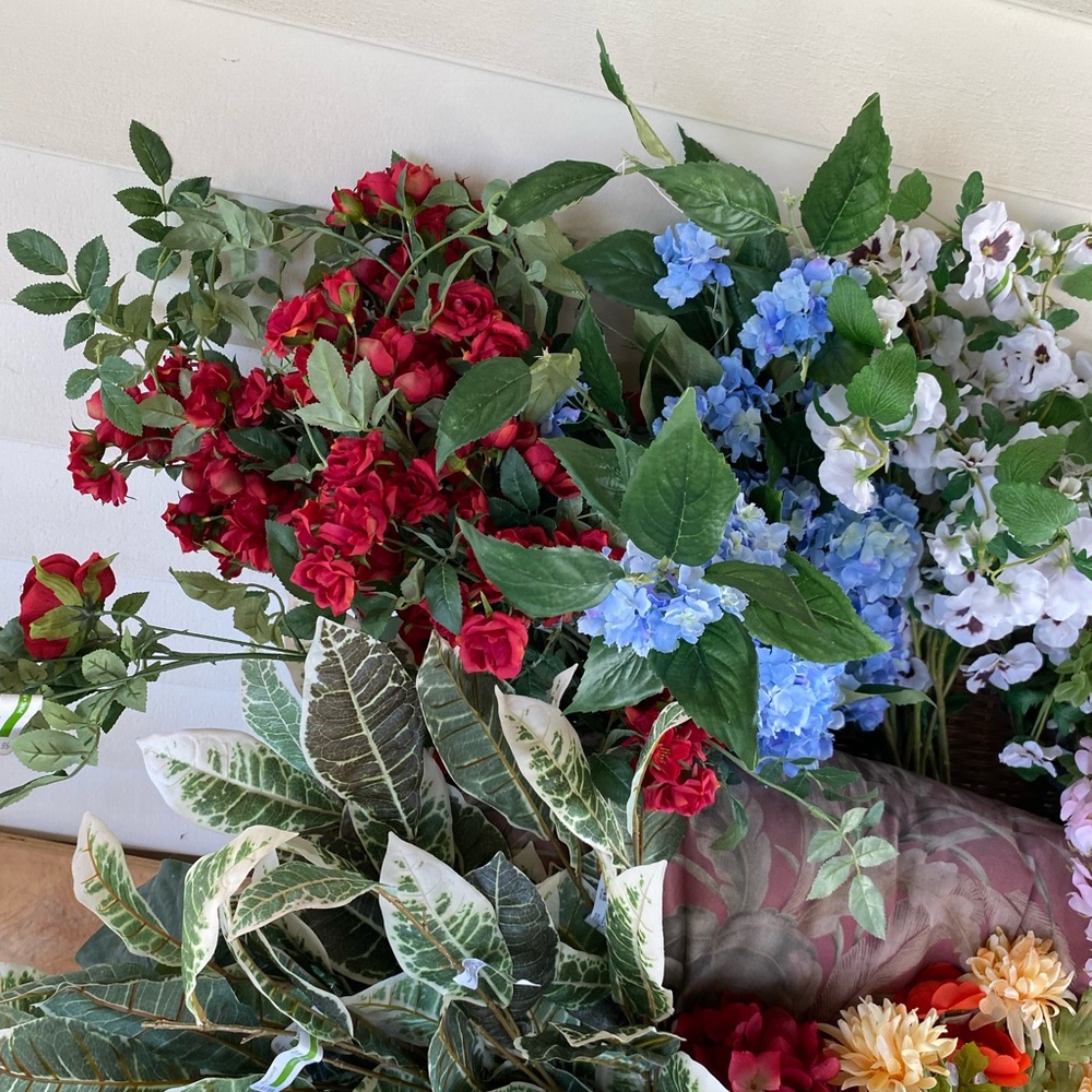 New! 3 pound box of artificial flowers and faux greenery